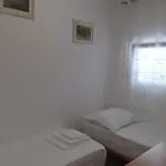 Апартаменты Sea Ya - Two Apartments House With Heated Pool - 150M From Beach *
