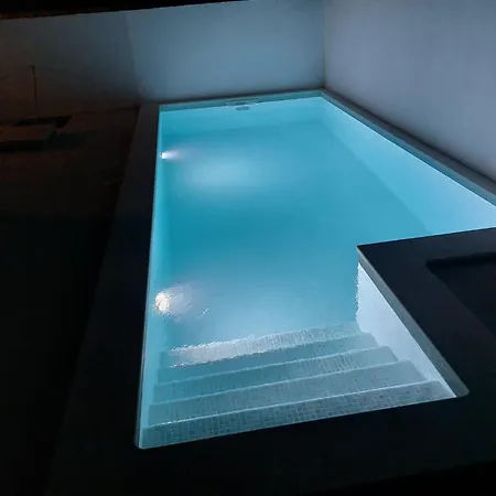 Апартаменты Sea Ya - Two Apartments House With Heated Pool - 150M From Beach *